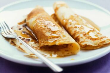 découvrez une délicieuse recette de crêpes aux noix, alliant la douceur des crêpes légères à la texture croquante des noix. idéal pour un dessert gourmand ou un goûter savoureux, régalez vos proches avec ce plat réconfortant et plein de saveurs!