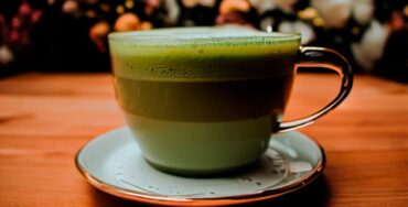 découvrez notre recette de crêpes matcha saines, alliant saveurs exquises et bienfaits pour la santé. parfaites pour un petit-déjeuner énergisant ou un goûter gourmand, ces crêpes sont simples à réaliser et raviront vos papilles tout en respectant votre équilibre alimentaire.