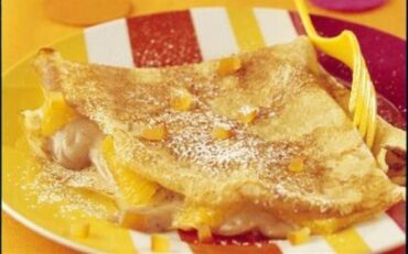 découvrez la délicieuse recette des crêpes marrons, un mélange parfait de douceur et de saveurs automnales. que vous les dégustiez en dessert ou en goûter, ces crêpes moelleuses, garnies de purée de marrons et d'un léger soupçon de chocolat, raviront vos papilles. parfaites pour une escapade gourmande en famille ou entre amis!